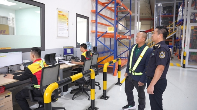 VCCI: Cân nhắc quy định miễn thuế nhập khẩu trực tuyến với đơn hàng giá trị nhỏ