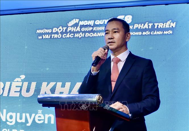 &#x110;&#xF2;n b&#x1EA9;y ch&#xED;nh s&#xE1;ch gi&#xFA;p doanh nghi&#x1EC7;p t&#x1EF1; tin &#x111;&#x1EC3; b&#x1EE9;t ph&#xE1;&#xD;&#xA;