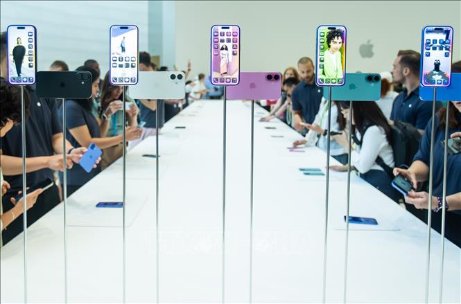 Sản xuất iPhone tại Mỹ - 'Câu chuyện cổ tích' của Apple
