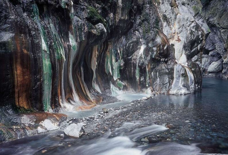 Đây là dòng sông đắt giá nhất thế giới: Chứa kho báu quý hơn vàng, được quân đội canh giữ 24/24 giờ, nằm ở Đông Nam Á