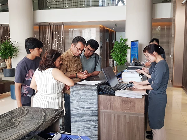 UBND TP Đà Nẵng yêu cầu kiểm soát chặt chẽ giá dịch vụ khách sạn trong thời gian diễn ra DIFF 2025. UBND TP Đà Nẵng yêu cầu kiểm soát chặt chẽ giá dịch vụ khách sạn trong thời gian diễn ra DIFF 2025.