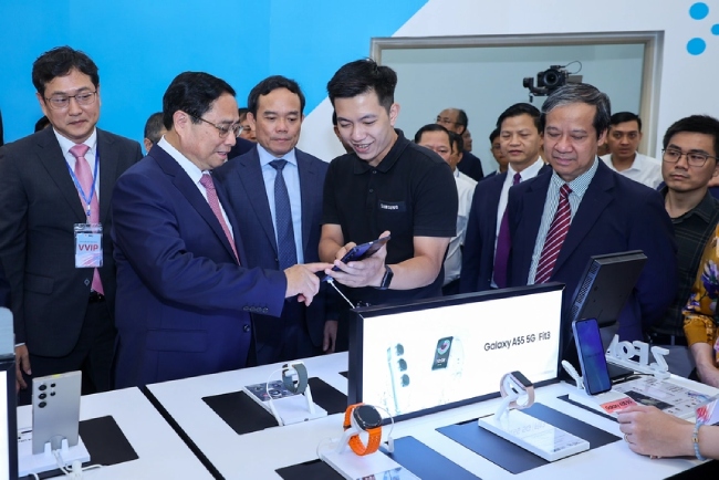 'Mở cao tốc' cho kinh tế tư nhân, cần nhiều làn xe cho doanh nghiệp nhỏ