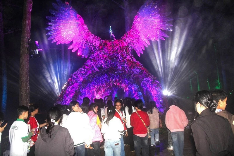 Công viên hoa và ánh sáng nghệ thuật Đà Lạt - Delight Park Đà Lạt