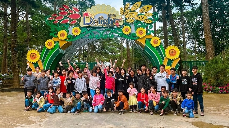 Delight Park Đà Lạt 'thắp ước mơ' trẻ em có hoàn cảnh khó khăn