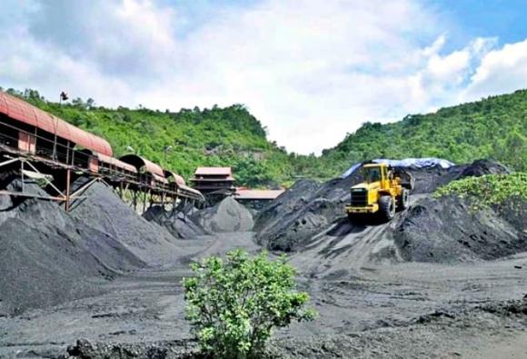 Việt Nam bất ngờ trở thành 'cứu tinh' của nước xuất khẩu 'vàng đen' top 1 thế giới: Hưởng lợi với giá cực rẻ, thuế nhập khẩu 0%