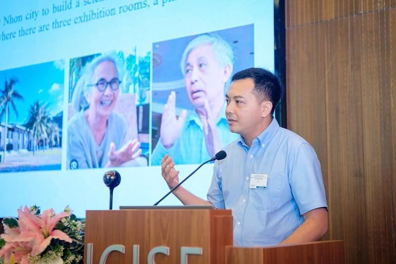 PGS.TS Phạm Ngọc Điệp - Trung tâm Vũ trụ Việt Nam (VNSC), chia sẻ tại hội thảo.