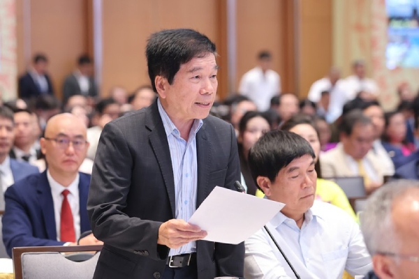 "Doanh nghiệp mất tới 7 tháng chỉ để hỏi cách áp dụng một quy định"