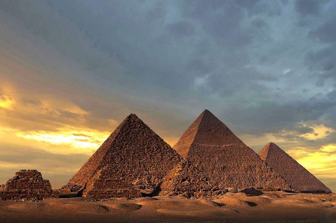 Giải mã Kim tự tháp Giza và 4 bí ẩn thách thức nhân loại hàng ngàn năm