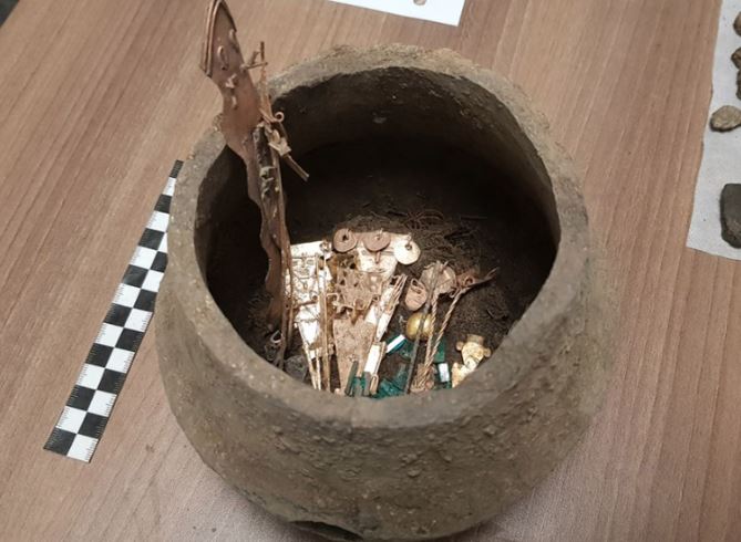 Tìm thấy 8 bình gốm đầy vàng bạc và ngọc lục bảo hé lộ bí ẩn nền văn minh Muisca 600 năm trước
