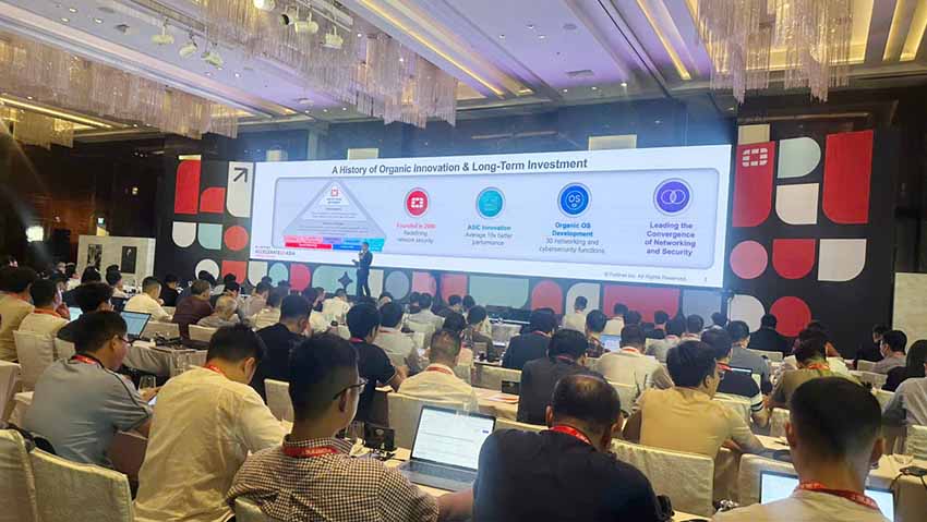 Các mối đe dọa an ninh mạng hậu thuẫn bởi AI gia tăng tại Việt Nam