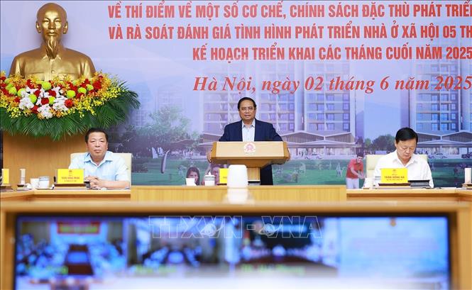 Thủ tướng: Phải quan tâm, lãnh đạo phát triển nhà ở xã hội đúng mức, đúng tầm, đúng tâm
