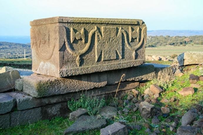 Bí ẩn quan tài 'ăn thịt' ở Thổ Nhĩ Kỳ: Biến thi thể thành bộ xương chỉ trong 40 ngày