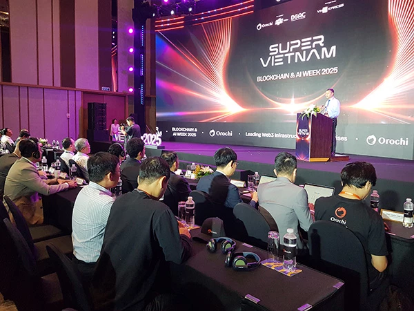 Hội nghị toàn thể chiều ngày 4/6 của sự kiện "Super Vietnam2025". Hội nghị toàn thể chiều ngày 4/6 của sự kiện "Super Vietnam2025".