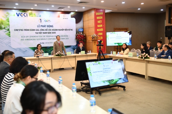 Đưa yếu tố công nghệ vào chương trình đánh giá doanh nghiệp bền vững năm 2025