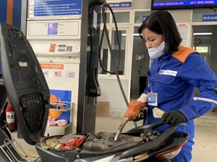 Xăng lại tăng giá