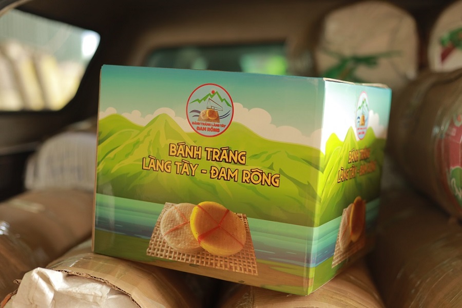 Bánh tráng làng Tày: Hương vị bản địa vươn xa từ miền sơn cước Đam Rông