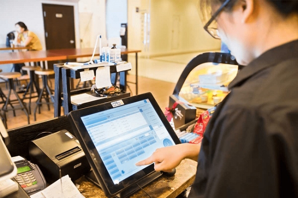 Đưa tiểu thương vào hệ thống thuế số: Cần lộ trình và hỗ trợ cụ thể