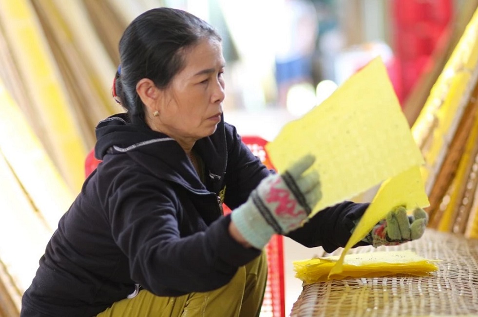 Bánh tráng làng Tày Đam Rông: Vươn xa từ miền sơn cước