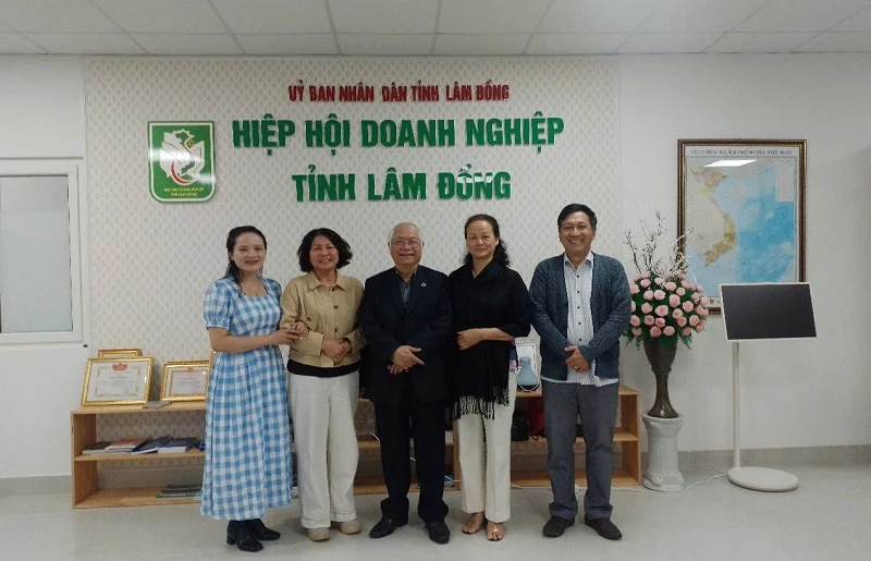 Hai bên thống nhất trong thời gian tới sẽ triển khai các chương trình hợp tác hỗ trợ doanh nghiệp.