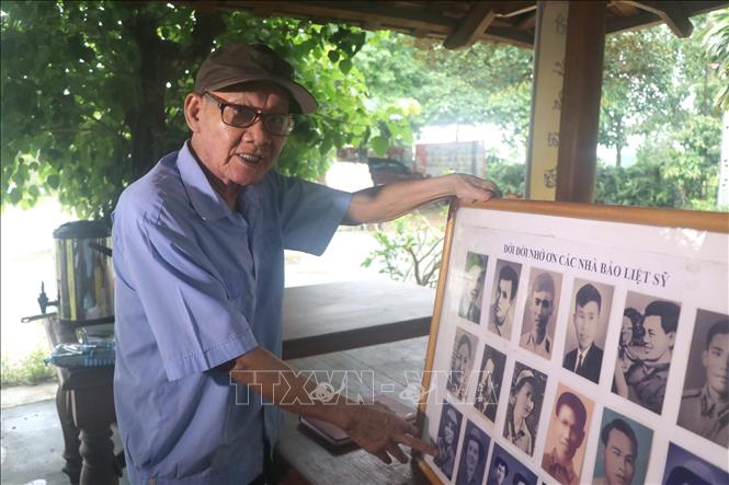 100 n&#x103;m b&#xE1;o ch&#xED; c&#xE1;ch m&#x1EA1;ng Vi&#x1EC7;t Nam: H&#xE0;nh tr&#xEC;nh &#x111;i t&#xEC;m danh t&#xED;nh 512 nh&#xE0; b&#xE1;o li&#x1EC7;t s&#x1EF9;