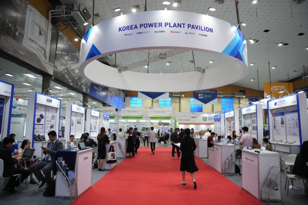 200 doanh nghiệp quốc tế tham gia triển lãm công nghệ lưu trữ năng lượng tại Hà Nội