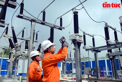 TP H&#x1ED3; Ch&#xED; Minh ph&#xE1;t tri&#x1EC3;n l&#x1B0;&#x1EDB;i &#x111;i&#x1EC7;n th&#xF4;ng minh nh&#x1EDD; chuy&#x1EC3;n &#x111;&#x1ED5;i s&#x1ED1;