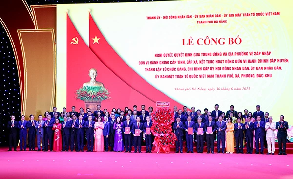 Ra mắt Ban Cháp hành Đảng bộ TP Đà Nẵng mới, nhiệm kỳ 2020 - 2025. Ra mắt Ban Cháp hành Đảng bộ TP Đà Nẵng mới, nhiệm kỳ 2020 - 2025.