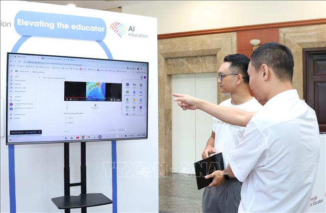 Trí tuệ nhân tạo và áp lực chuyển mình
