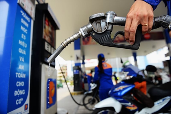Giá xăng dầu đồng loạt giảm mạnh