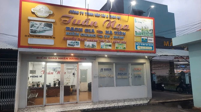 Một điểm bán vé của Công ty Tuấn Nga.