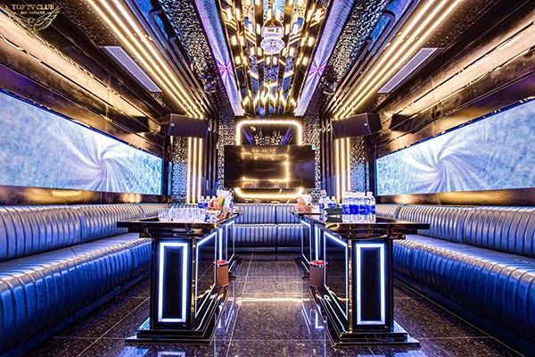 Hệ thống phòng hát karaoke đạt chuẩn quốc tế tại TOP TV KARAOKE. Hệ thống phòng hát karaoke đạt chuẩn quốc tế tại TOP TV KARAOKE.