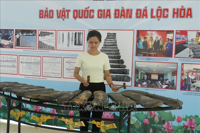 Giữ hồn văn hoá trong từng cổ vật