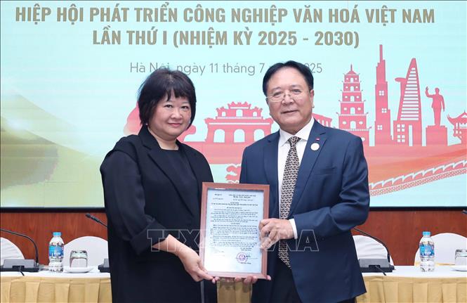 Phát triển công nghiệp văn hóa trong kỷ nguyên mới

