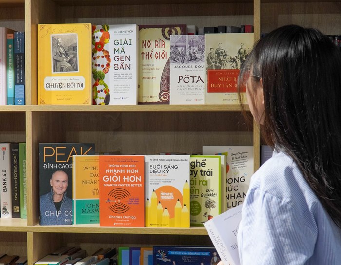 Lan tỏa tri thức, kết nối cộng đồng với dự án xây dựng 100 tủ sách