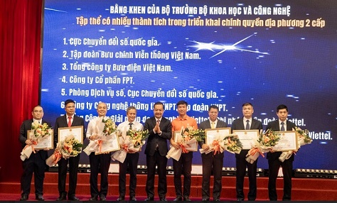 FPT nhận bằng khen của Bộ trưởng Bộ Khoa học và Công nghệ