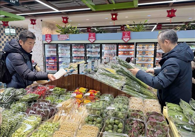 Bão lũ, hạn hán đẩy giá thực phẩm tăng vọt trên toàn cầu
