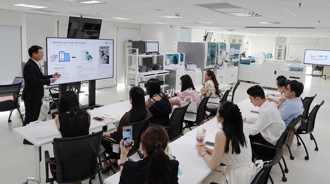 T&#x1EF1; &#x111;&#x1ED9;ng h&#xF3;a ph&#xF2;ng x&#xE9;t nghi&#x1EC7;m n&#xE2;ng cao ch&#x1EA5;t l&#x1B0;&#x1EE3;ng y t&#x1EBF;