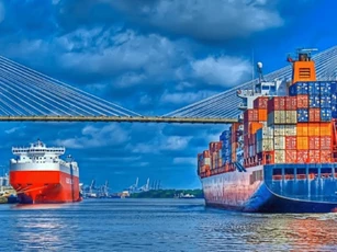 Vận chuyển xanh 'lên ngôi', doanh nghiệp Việt cần đổi mới công nghệ