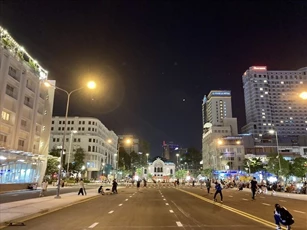 TP Hồ Chí Minh: Cấm ô tô đường Lê Lợi phục vụ sự kiện trình diễn AI thể thao quốc tế