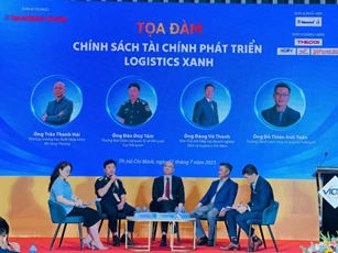 Logistics xanh cần cú hích chính sách tài chính