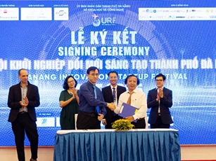 Đà Nẵng: Hợp tác đổi mới sáng tạo trong lĩnh vực hàng không dân dụng