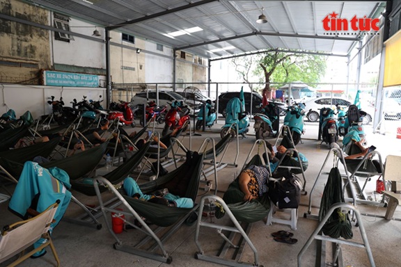 Hoàn thiện quy chuẩn quốc gia về trạm sạc xe điện