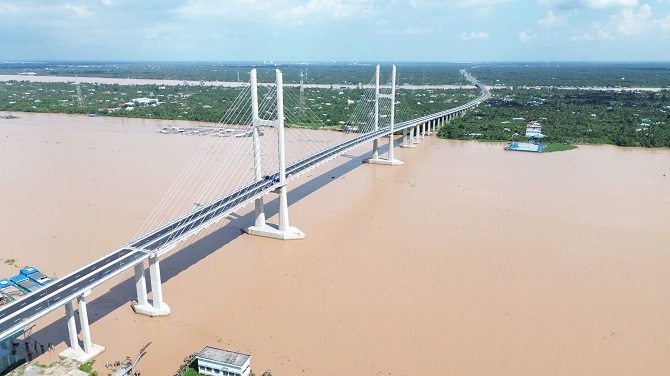 Sắp khánh thành cầu Rạch Miễu 2