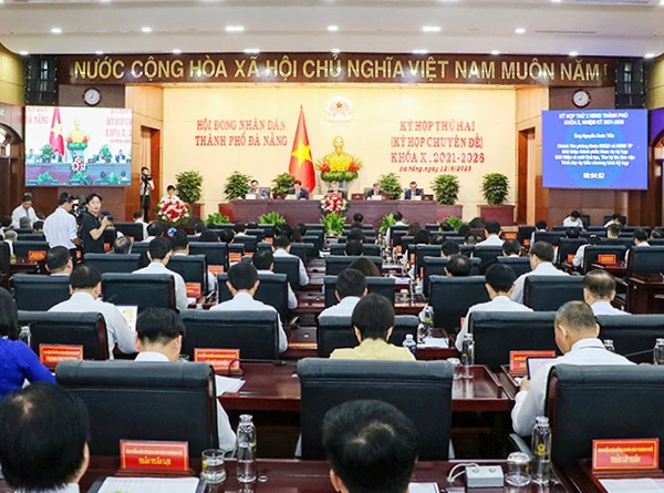 Kỳ họp chuyên đề HĐND TP Đà Nẵng ngày 12/8. Kỳ họp chuyên đề HĐND TP Đà Nẵng ngày 12/8.
