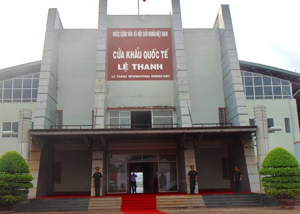 C&#x1EED;a kh&#x1EA9;u L&#x1EC7; Thanh k&#xE9;o d&#xE0;i th&#xF4;ng quan &#x111;&#x1EBF;n 20h, t&#x1EA1;o &#x111;&#xE0; b&#x1EE9;t ph&#xE1; giao th&#x1B0;&#x1A1;ng