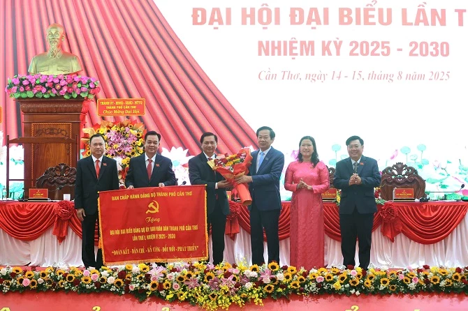Bí thư