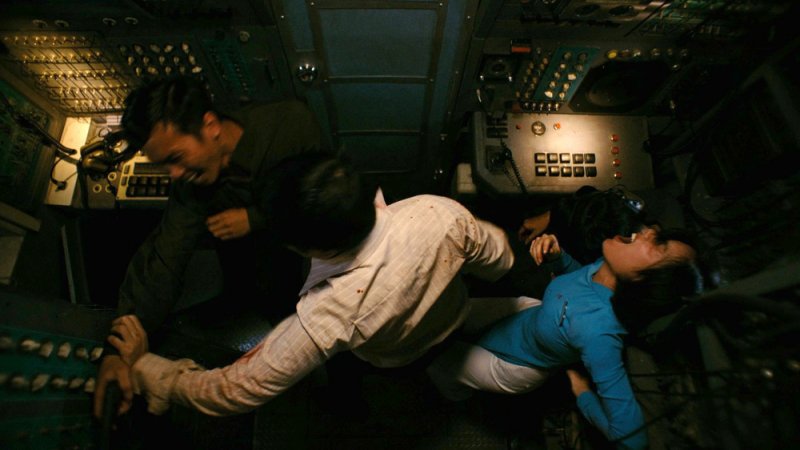 Phim 'Tử chiến trên không' đầu tư riêng 1 tỷ đồng để máy bay có thể chao đảo như có sự cố thật