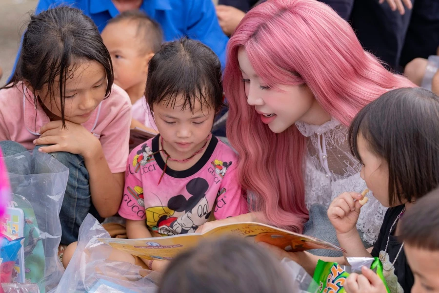 Hình ảnh trong MV