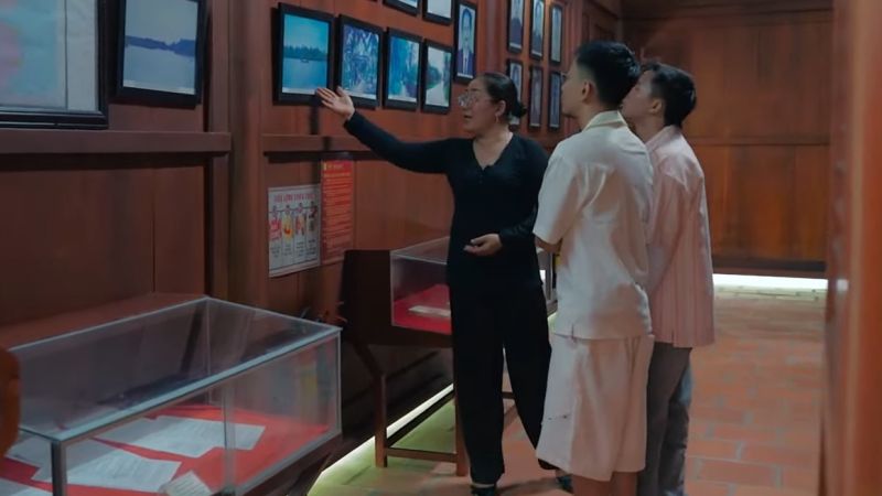 Gia &#x111;&#xEC;nh Haha: Chuy&#x1EC7;n nh&#xE0;, chuy&#x1EC7;n v&#x1B0;&#x1EDD;n v&#xE0; h&#xE0;nh tr&#xEC;nh t&#xEC;m v&#x1EC1; k&#xFD; &#x1EE9;c c&#xE1;ch m&#x1EA1;ng