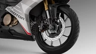 Sport bike 249cc, phanh ABS 2 kênh, giá hơn 62 triệu đồng, cạnh tranh với Honda CBR250RR